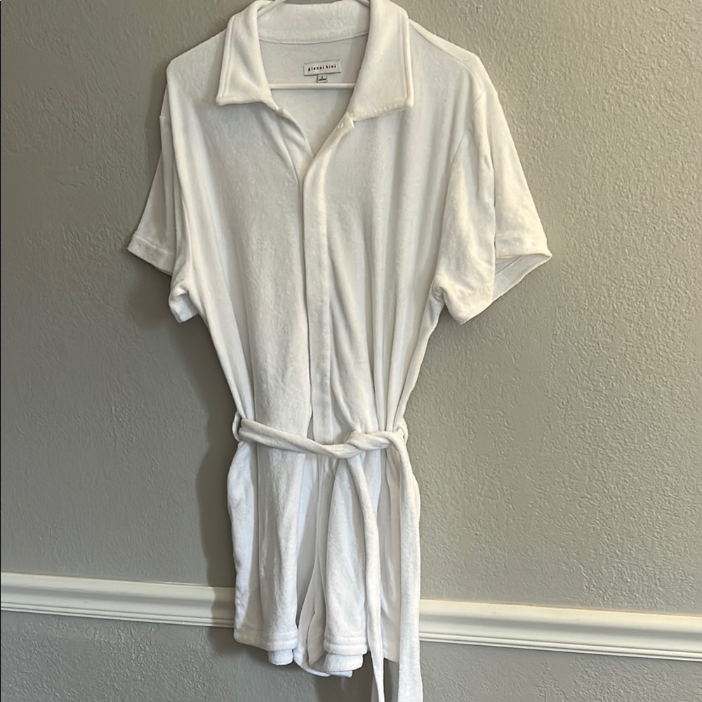 Gianni Bini white terry cloth romper, women’s size Large. Excellent condition. - Picture 2 of 6
